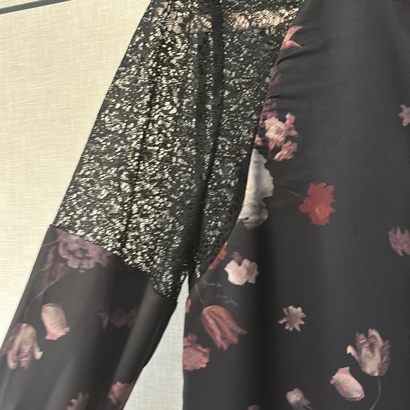 Chelsea 28 size S black floral, and lace long sleeves blouse. - Picture 2 of 7